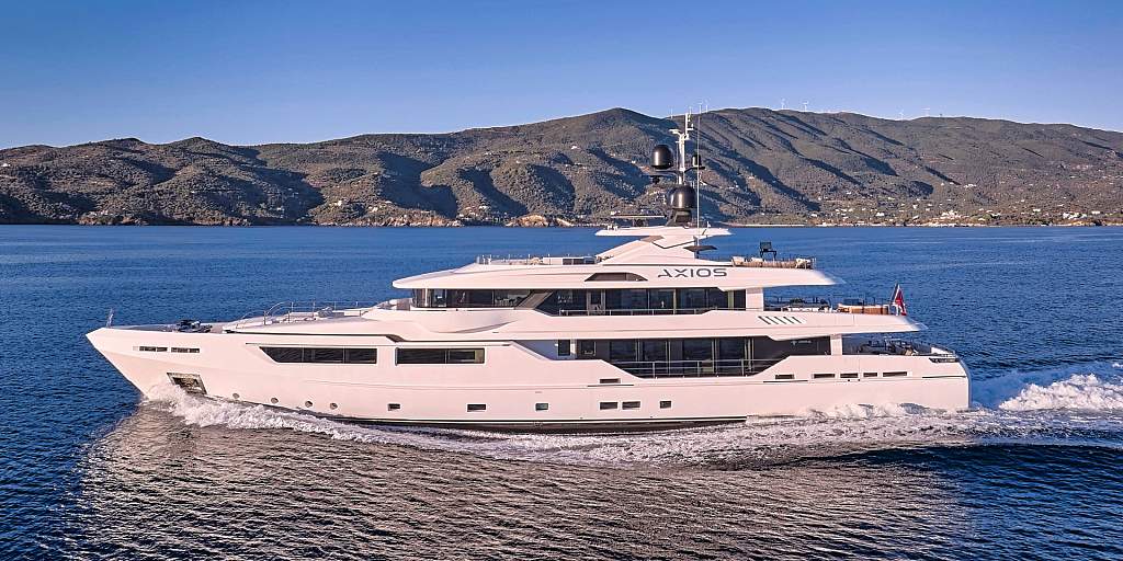 AXIOS yacht for charter in Greece - Hellas Yachting
